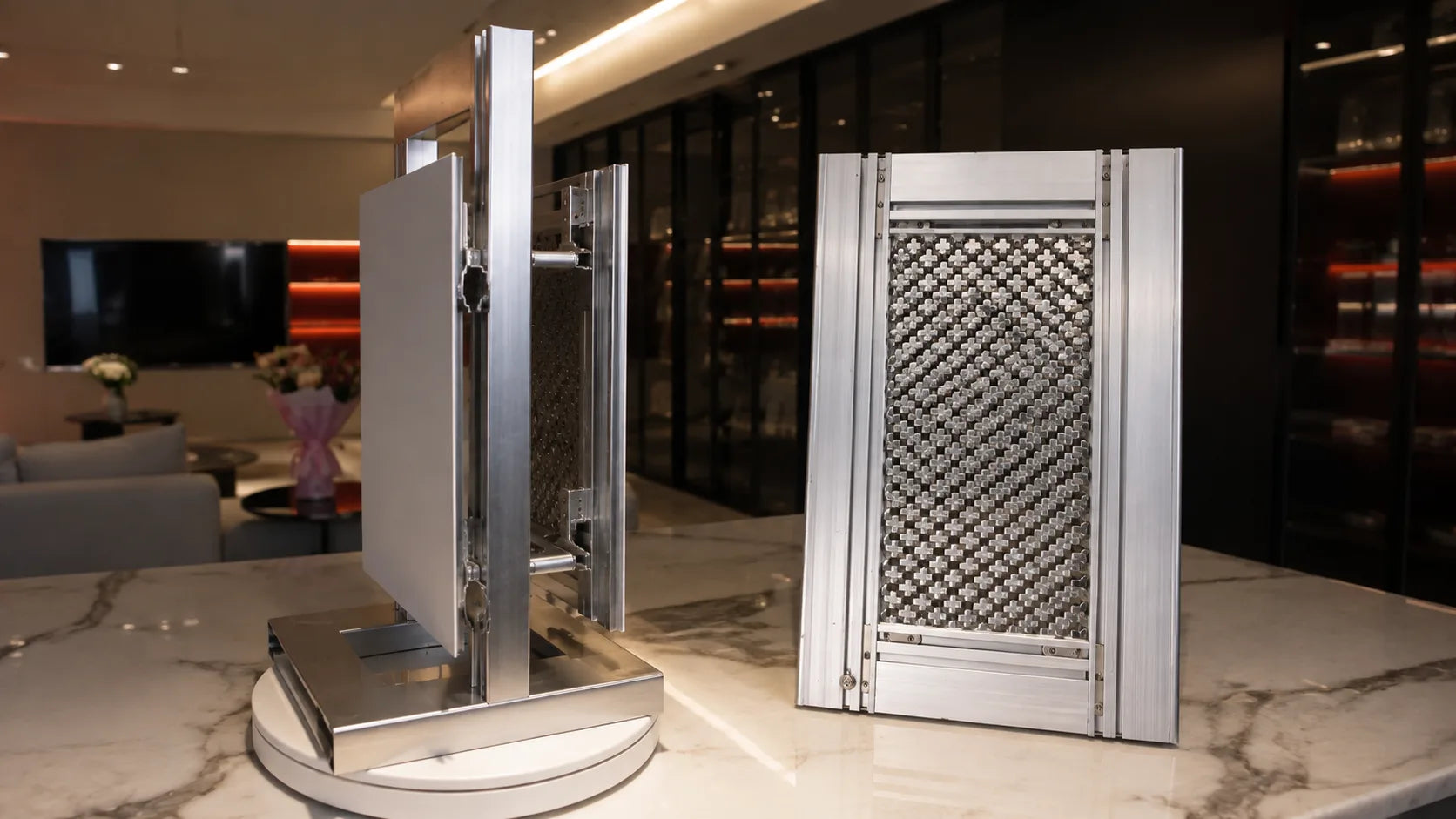 Sintered stone facade panels with prepared aluminum back frames