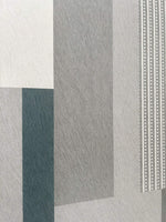 Gros plan de blocs gris et bleu-vert à côté de fines rayures blanches — pierre frittée Burano Pearl Abstract Geometric