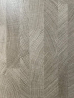 Gros plan du fin veinage bois gris-brun et des cernes de croissance — pierre frittée Natural Teak Wood Look