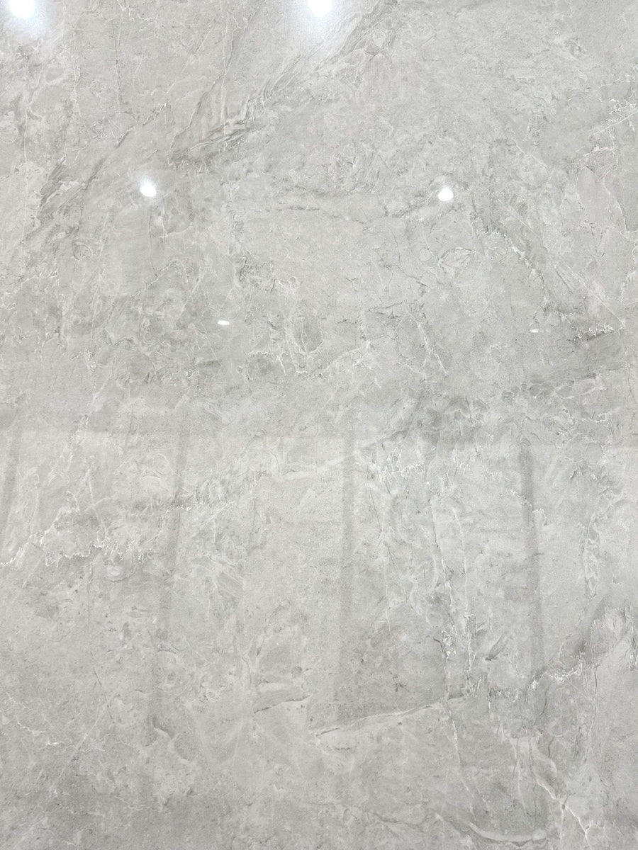 Крупный план плиты из спеченного камня Moore Coffee Stone Look, демонстрирующий рисунок поверхности
