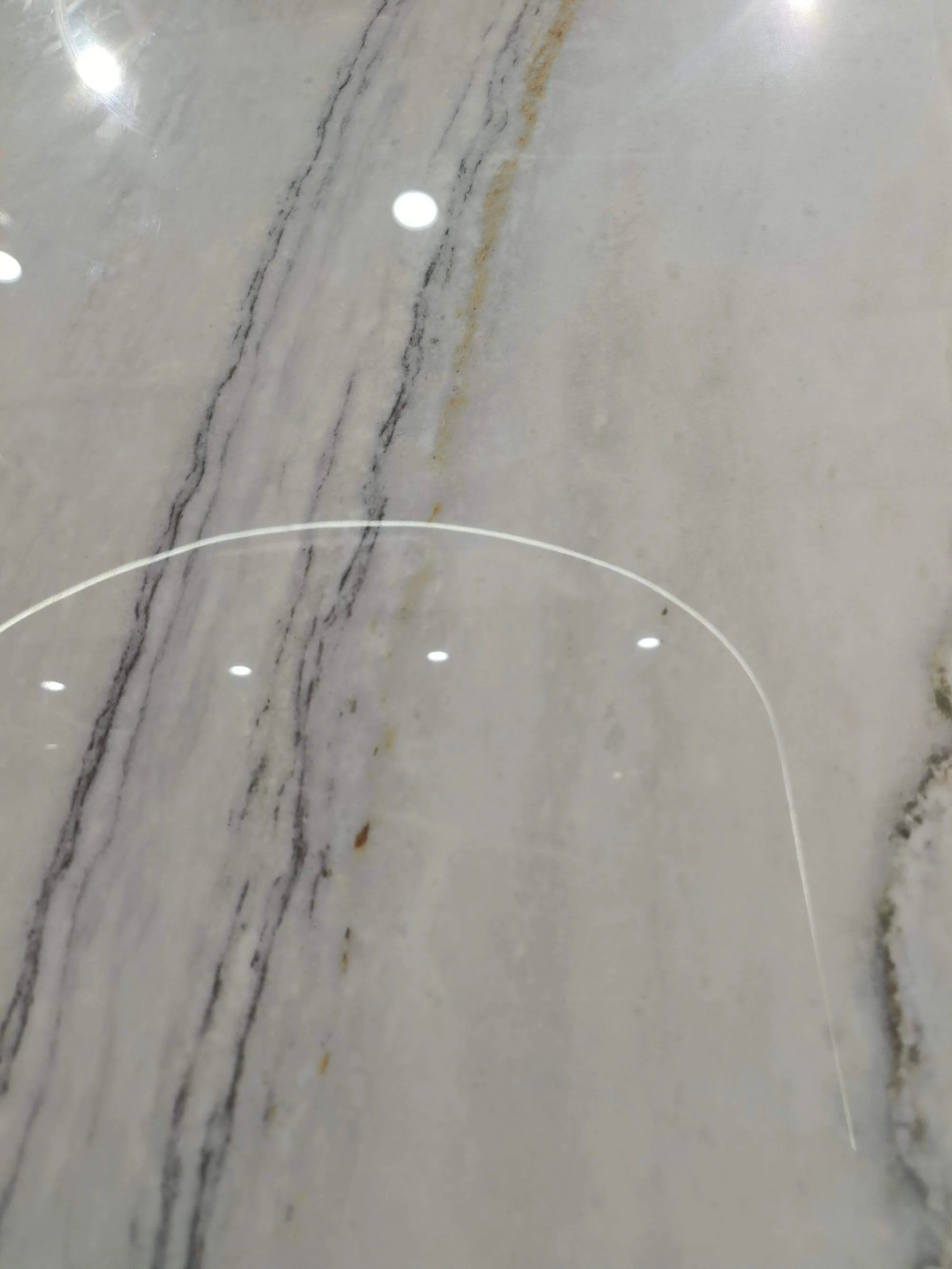 Soft gray layered vein detail on the Lanshan Songcui surface